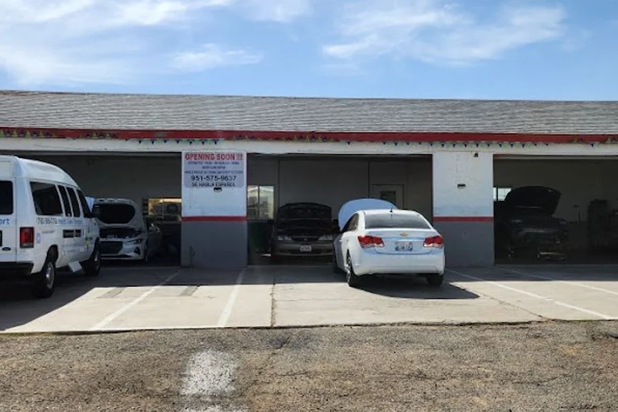 Professional Tow Company in Adelanto, CA
